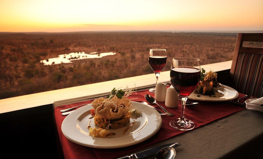 Victoria Falls Safari Suites Eksteriør bilde