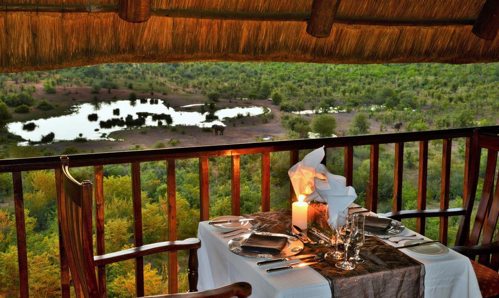 Victoria Falls Safari Suites Eksteriør bilde