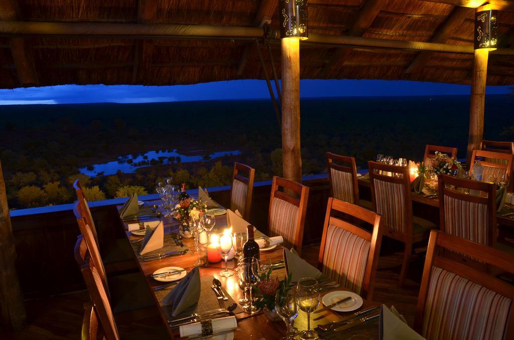 Victoria Falls Safari Suites Eksteriør bilde