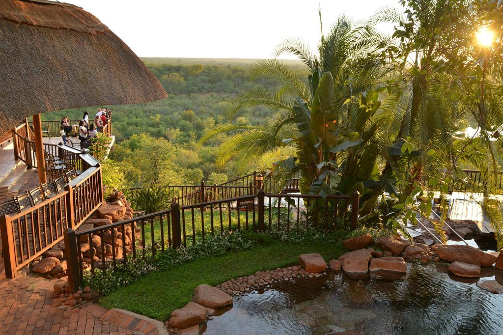 Victoria Falls Safari Suites Eksteriør bilde