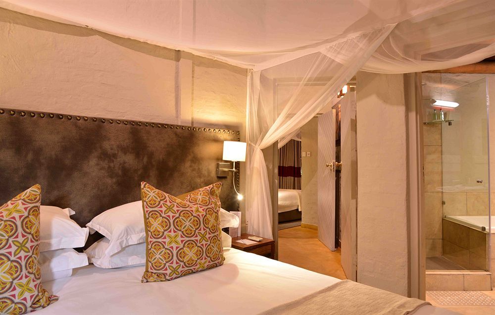 Victoria Falls Safari Suites Eksteriør bilde