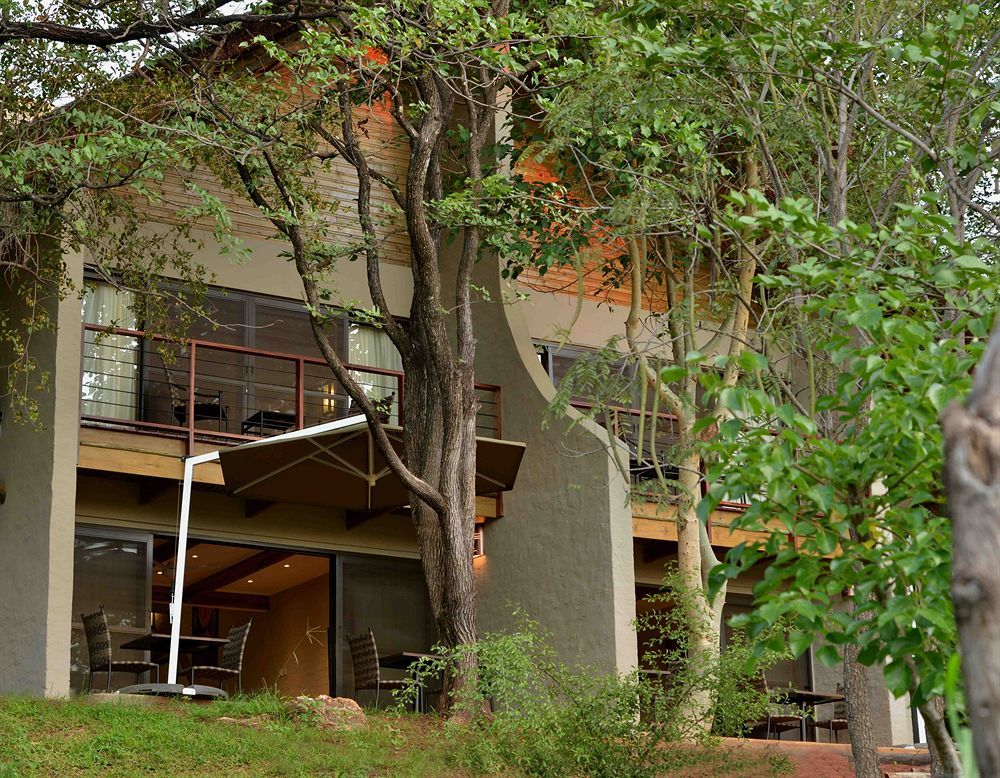 Victoria Falls Safari Suites Eksteriør bilde