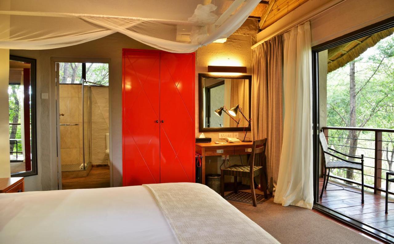 Victoria Falls Safari Suites Rom bilde